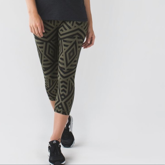 LULULEMON Wunder Under Crop II Full On Extreme - Picture 2 of 4